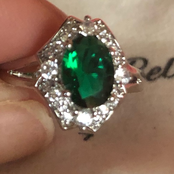 Emerald ring - Picture 6 of 6